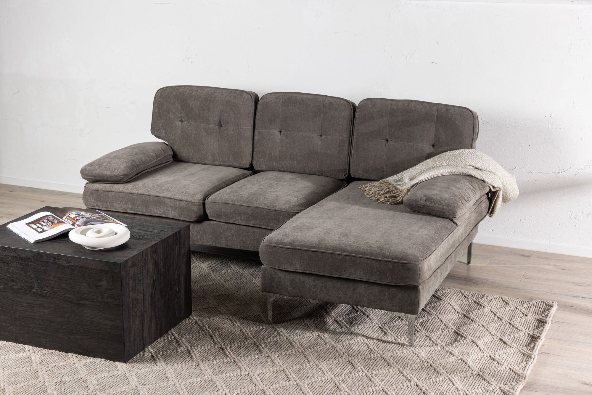 Venture Home Remis  Sofa - Light Grey  Fabric - vivahabitat.com