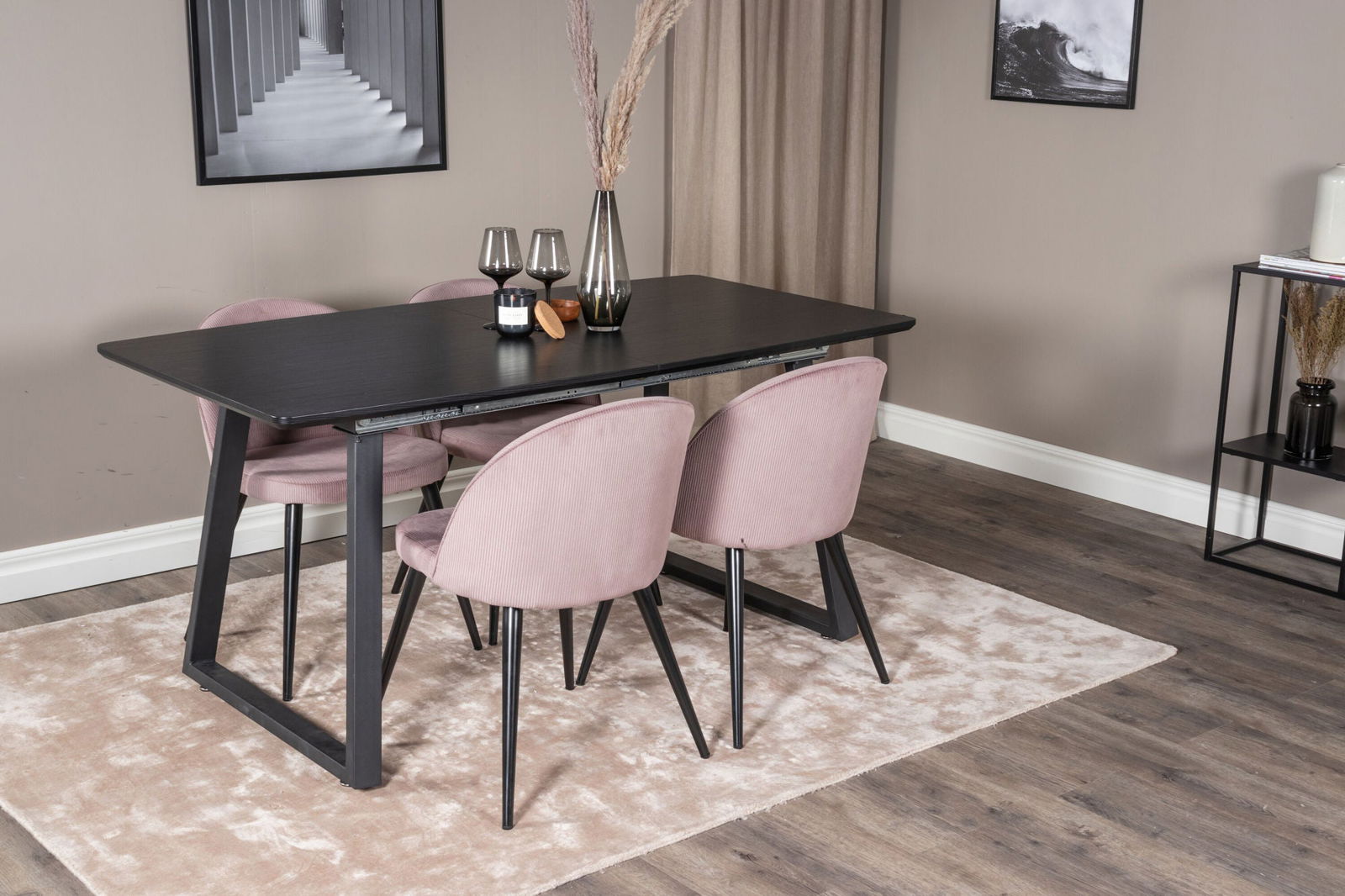 Venture Home Inca Extentiontable - Black top / black Legs+Velvet Dining Chair Corduroy - Pink / Black_4 - vivahabitat.com