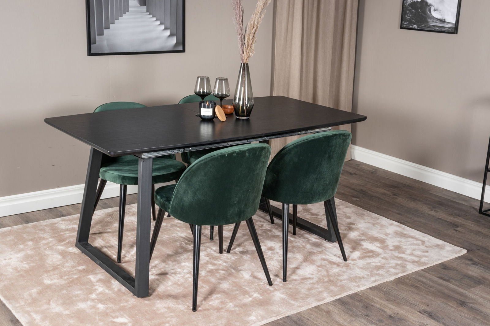 Venture Home Inca Extentiontable - Black top / black Legs+Velvet Dining Chair - Green / Black_4 - vivahabitat.com