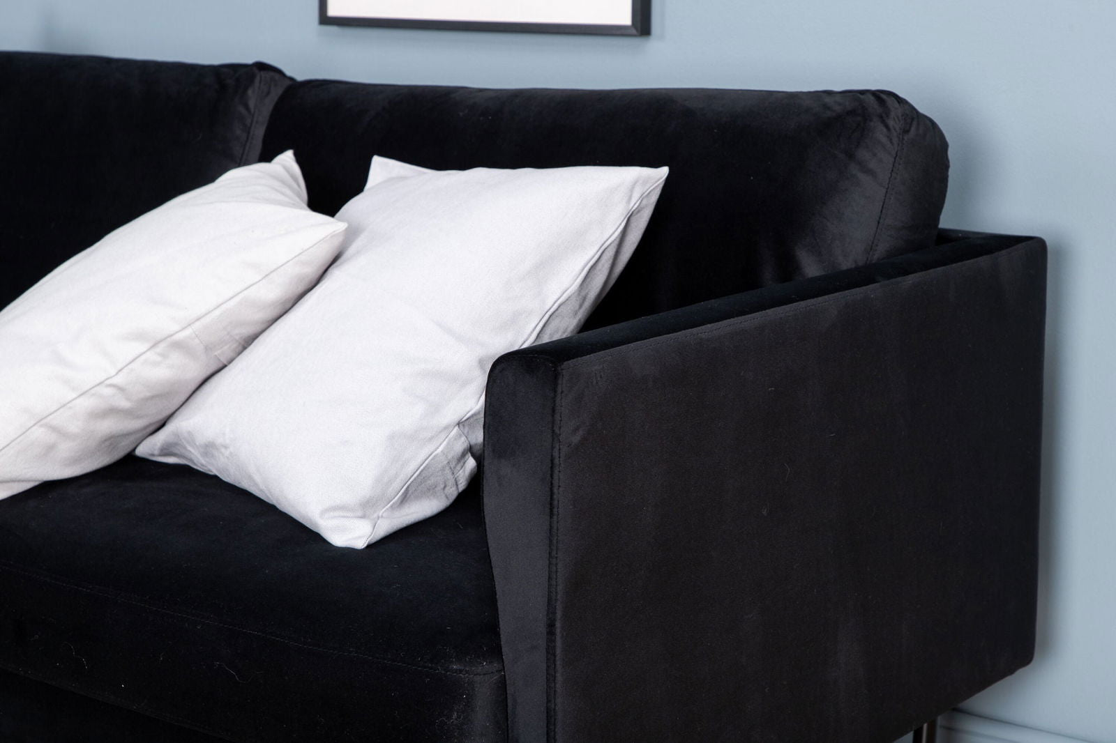 Venture Home Zoom 3-seat Sofa - Black / Black Velvet - vivahabitat.com