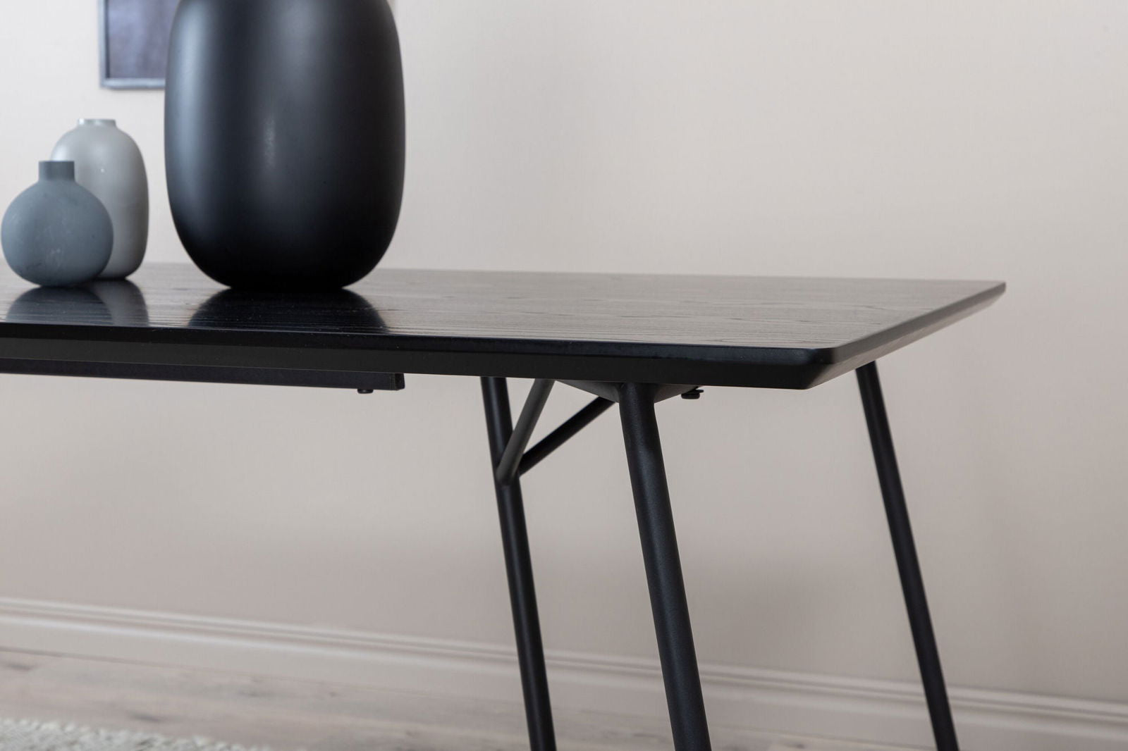 Venture Home Petra Dining Table - Black / Black Veneer - vivahabitat.com