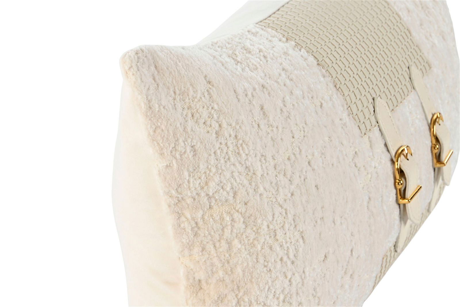 Buckle Cushion Teddy White - vivahabitat.com