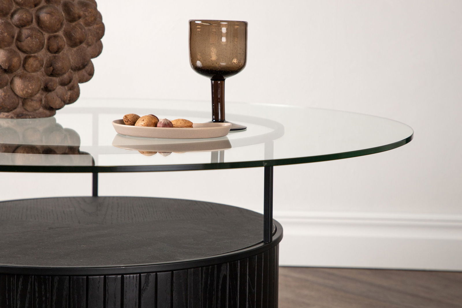 Bovall Coffee Table - Black / Clear glass ⌀90 - vivahabitat.com