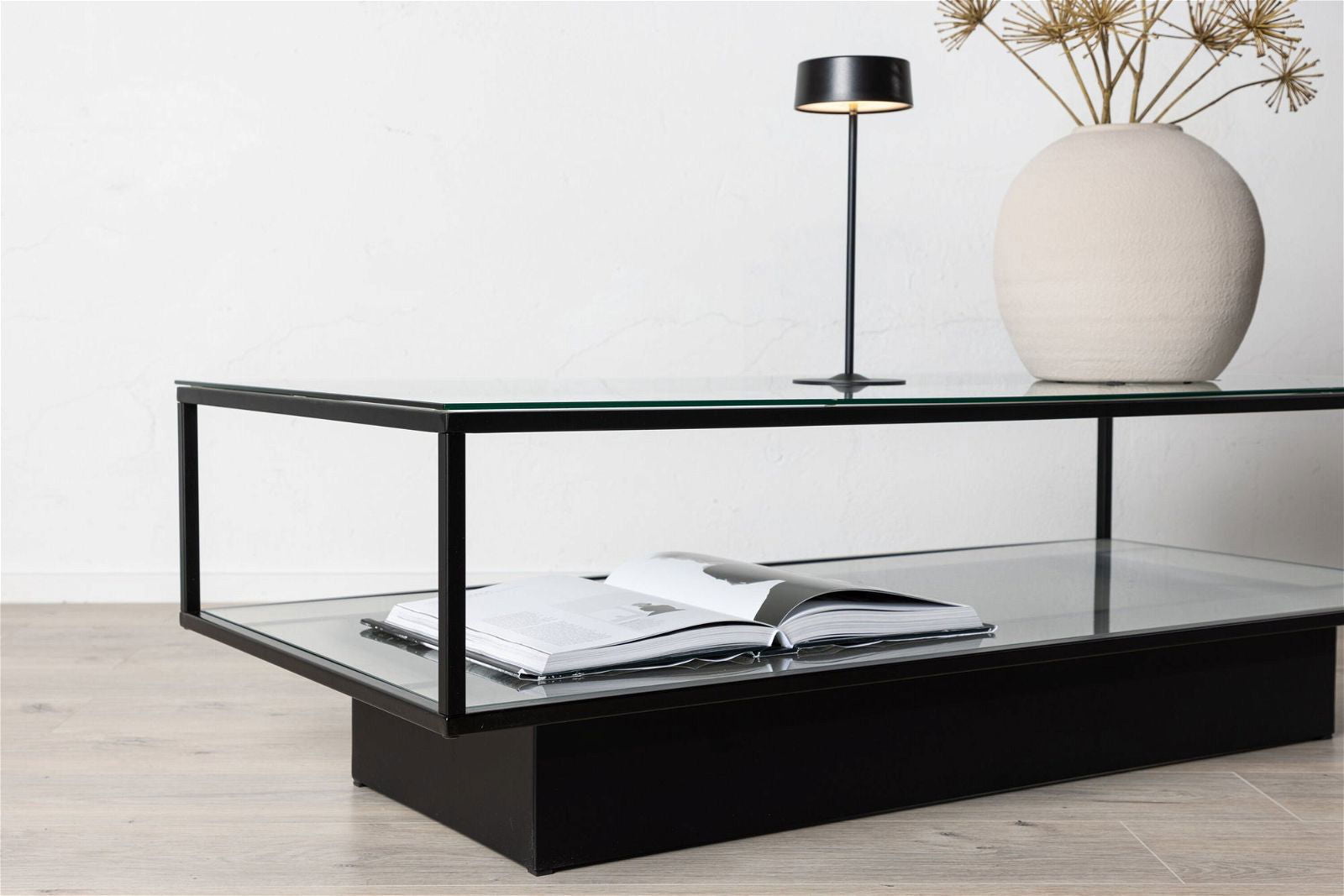 Maglehem - Sofa Table - Glass / Black - vivahabitat.com