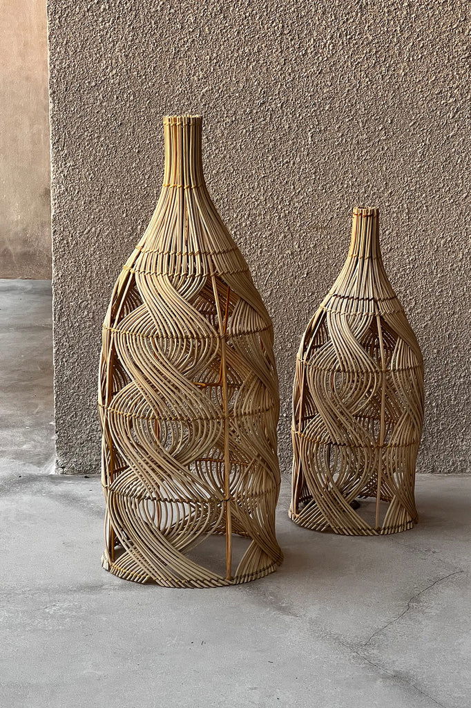 The Garaffa Hanging Lamp - Natural - L - vivahabitat.com