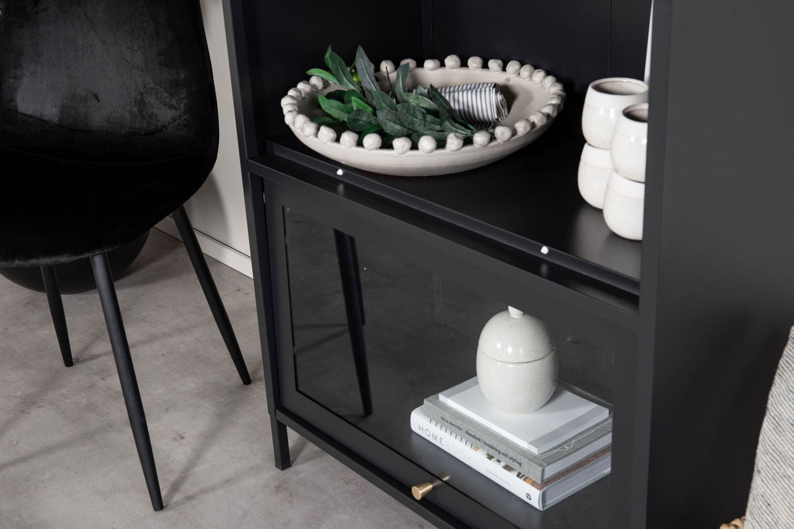 Venture Home Bakal - Low cabinet - Black - vivahabitat.com