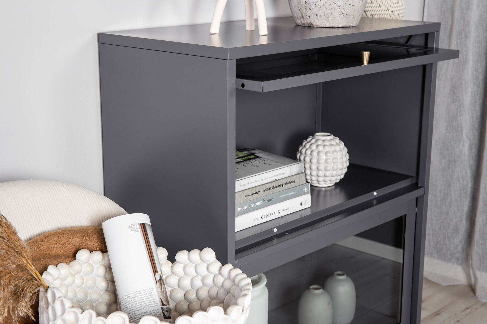 Venture Home Bakal - Low cabinet - Light Grey - vivahabitat.com