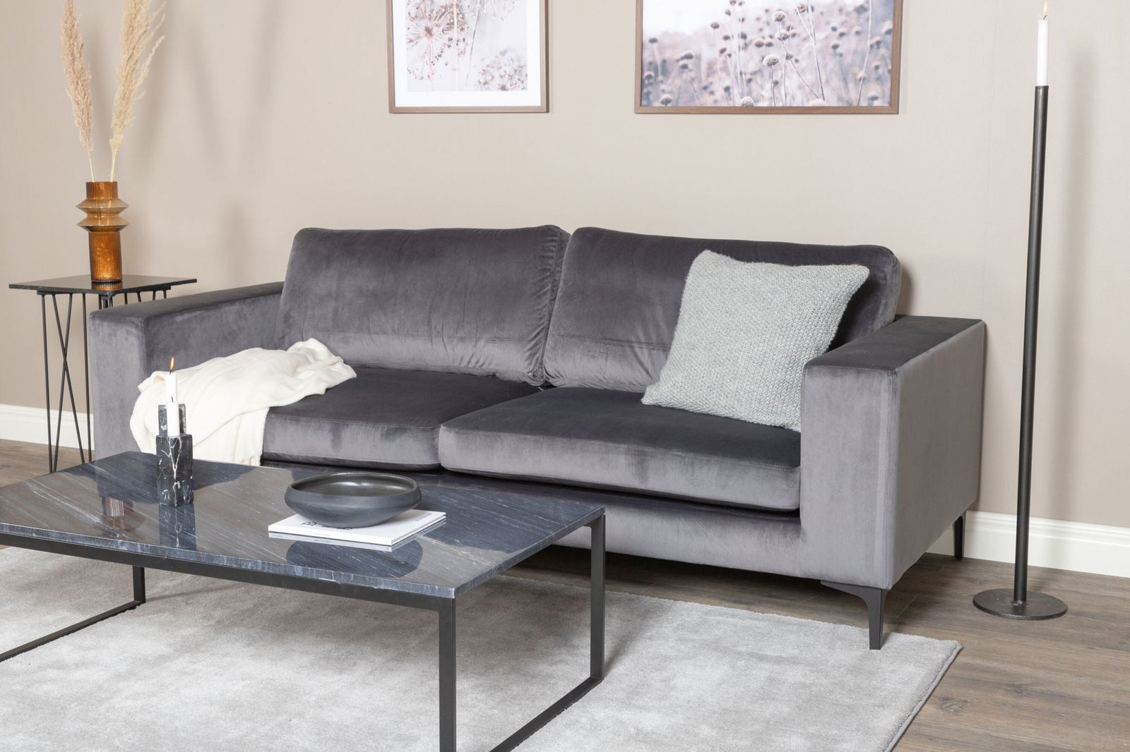 Venture Home Bolero Sofa - 3-seater - Dark Grey velvet - Black Legs - vivahabitat.com