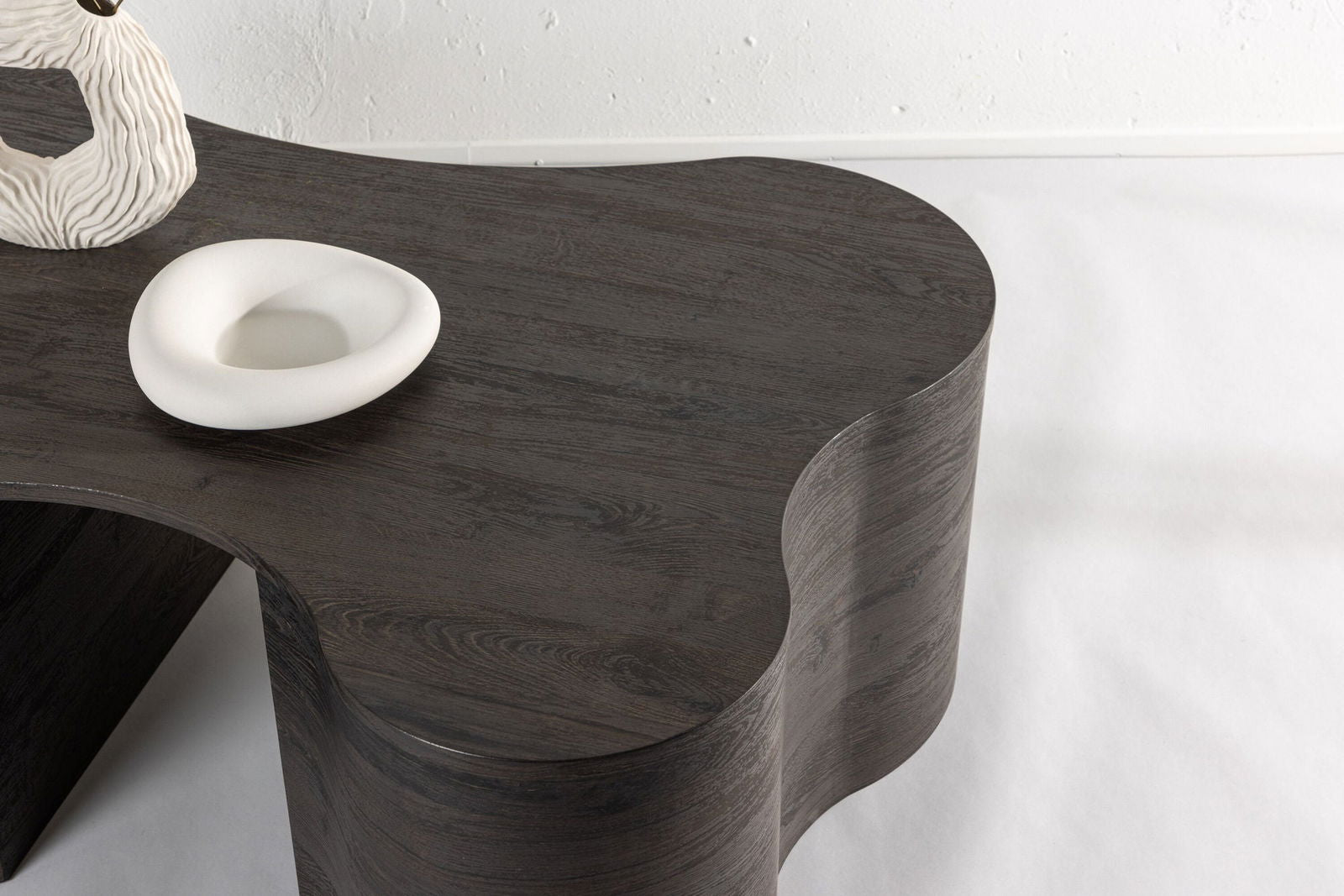 Venture Home Larvik Sofa table - Mocca / MDF veneer - vivahabitat.com