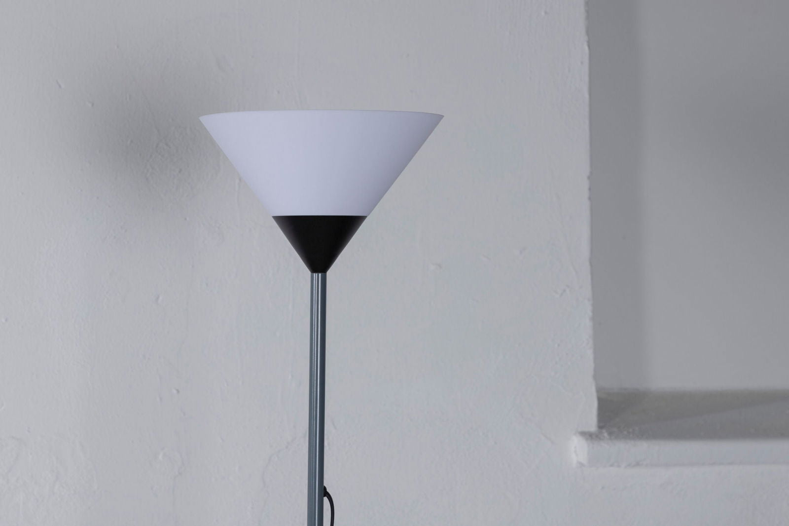 Venture Home Batang -Floor Lamp - Dark Grey/White - vivahabitat.com