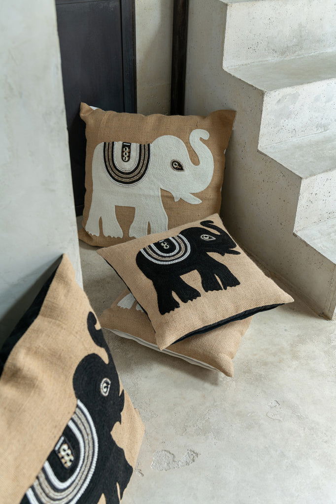 Kussen Olifant Textiel Naturel/Zwart Small - vivahabitat.com