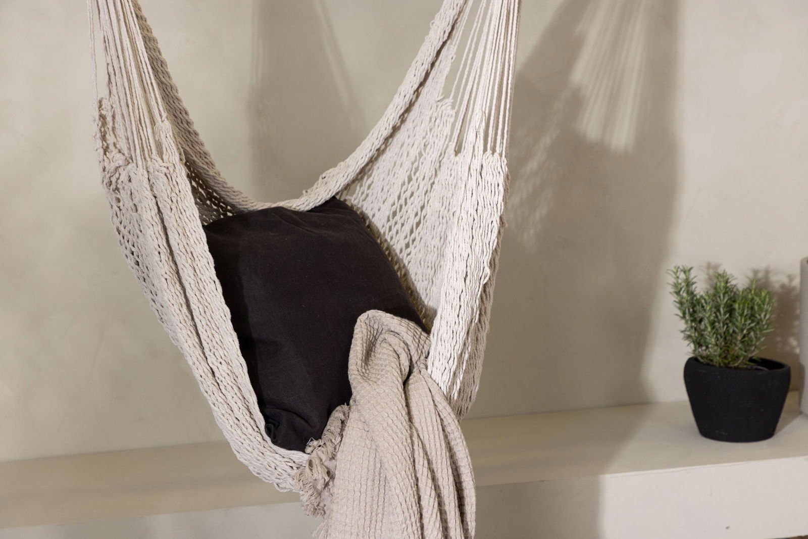 Venture Home Kalino Swing Fabric - Offwhite / - vivahabitat.com